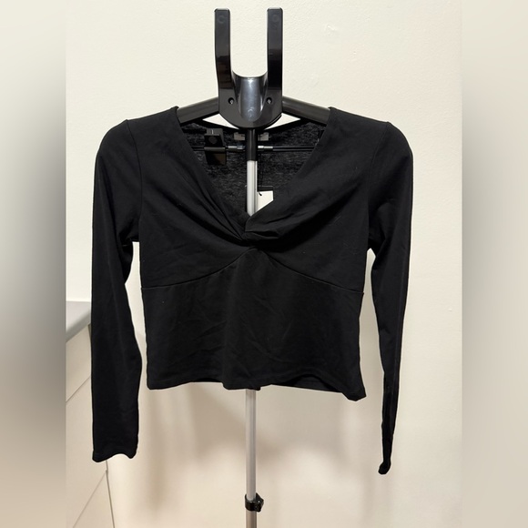 Rebel Sugar Tops - Rebel Sugar Black Long Sleeve Top Women Large NWT Stretch Knot Crop Top